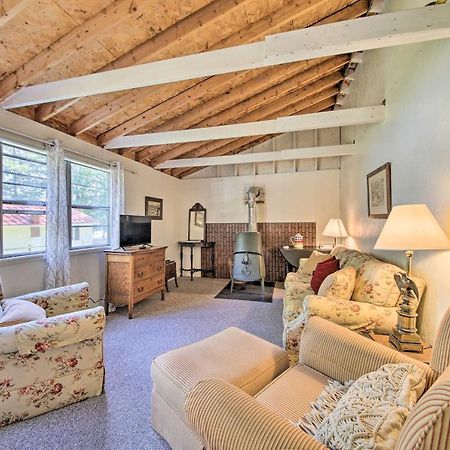Rustic Retreat Across From Lake Family Friendly! Union Exteriér fotografie