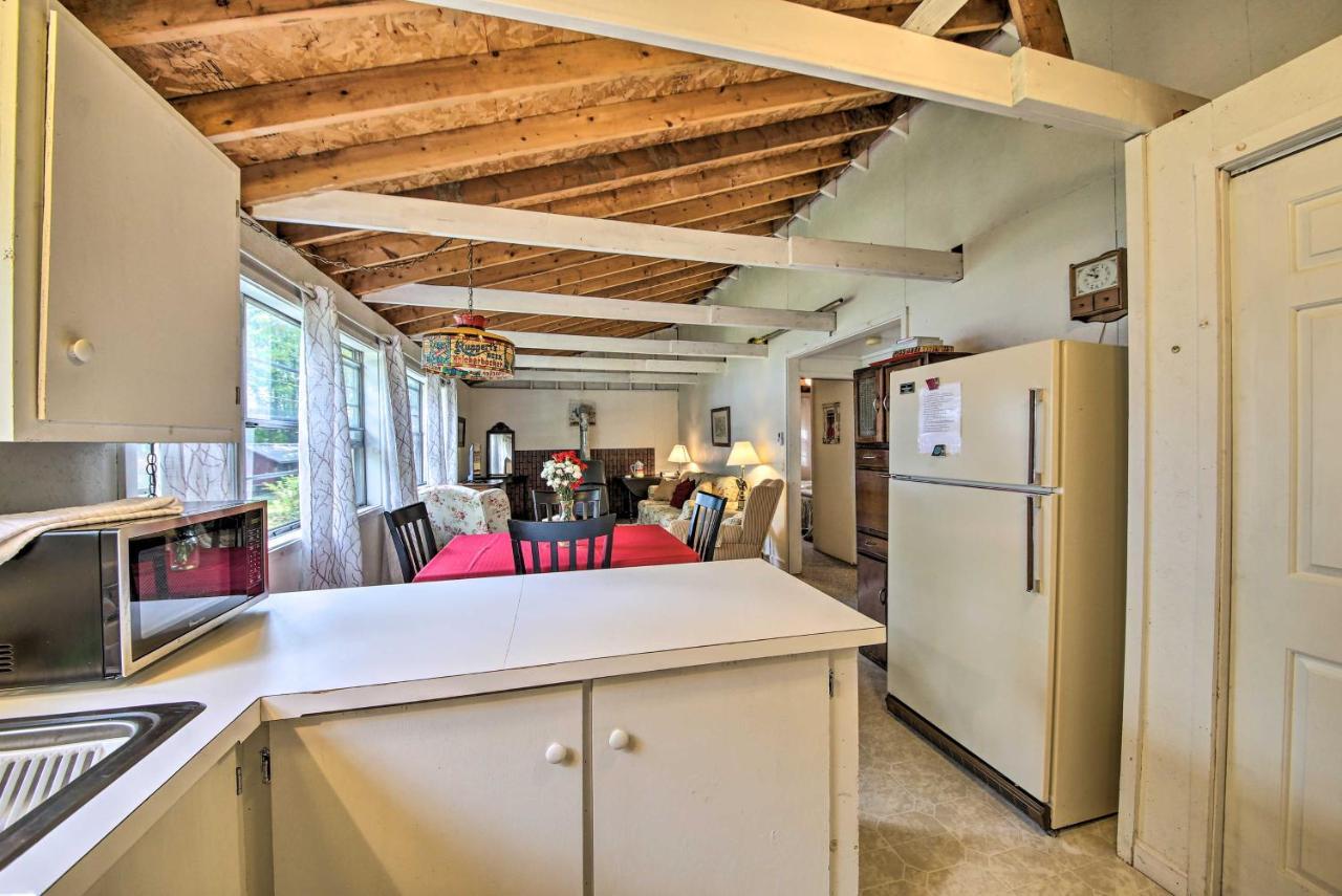 Rustic Retreat Across From Lake Family Friendly! Union Exteriér fotografie